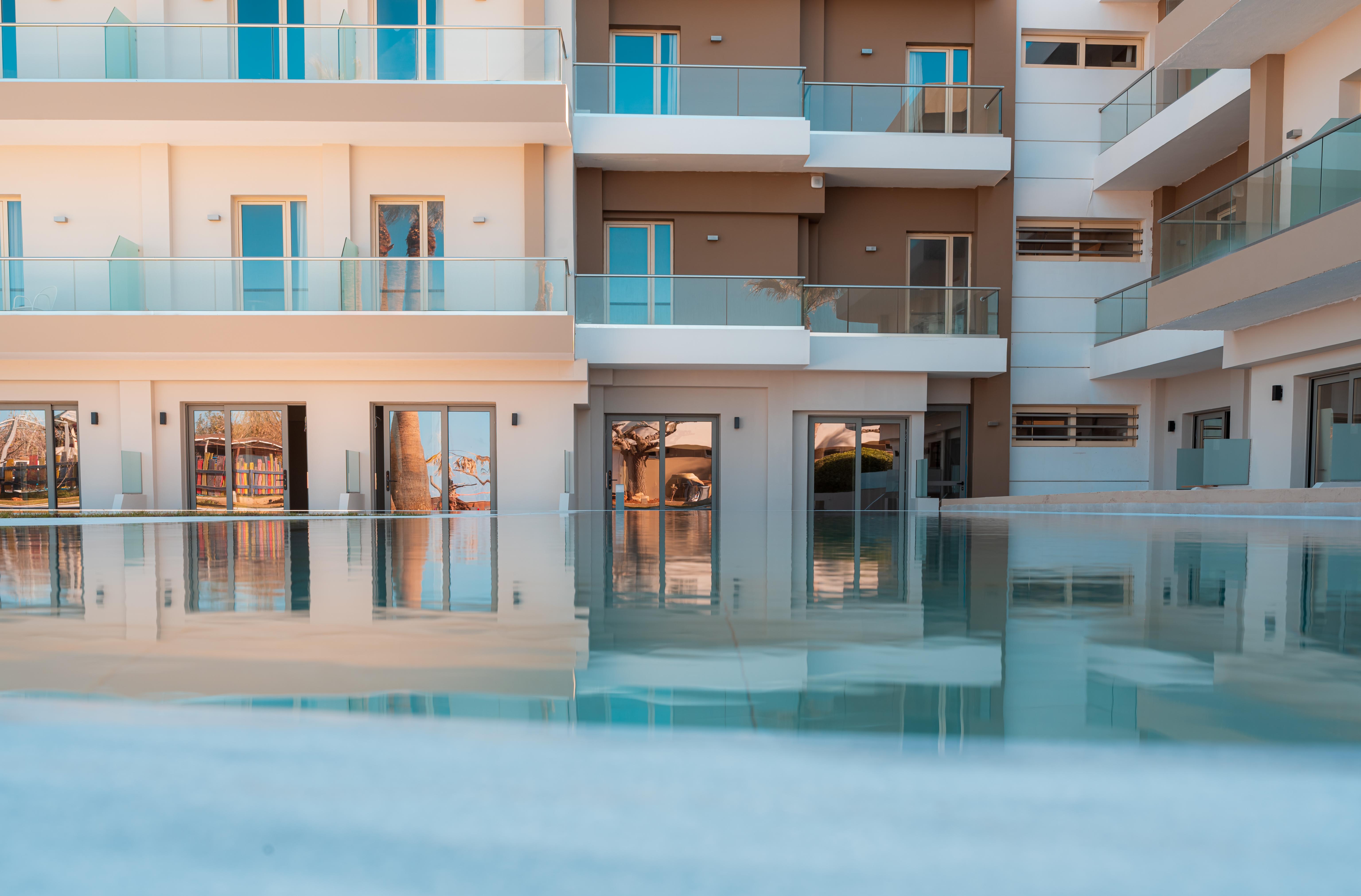 Malia Bay Beach Hotel & Bungalows Exterior photo