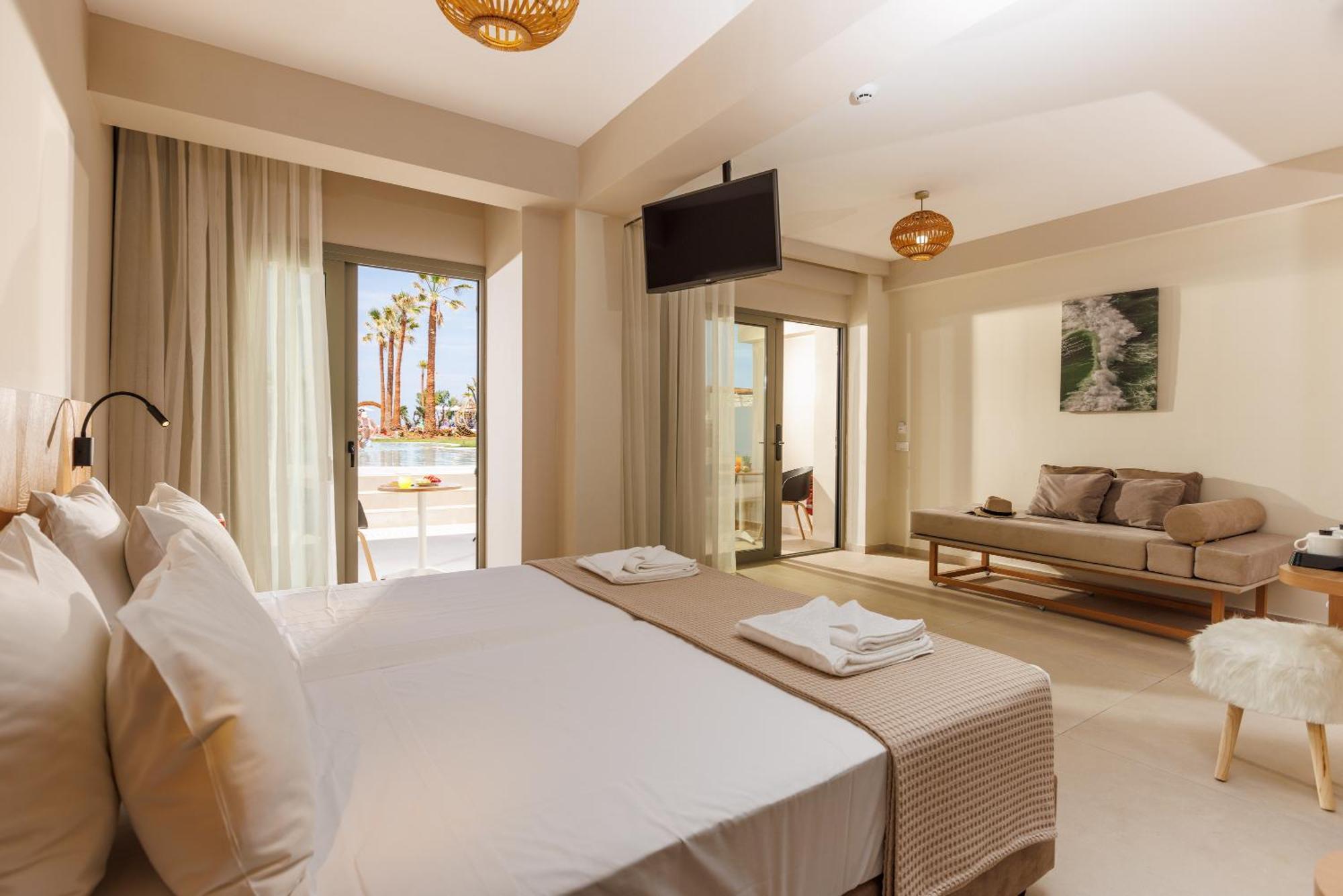 Malia Bay Beach Hotel & Bungalows Exterior photo