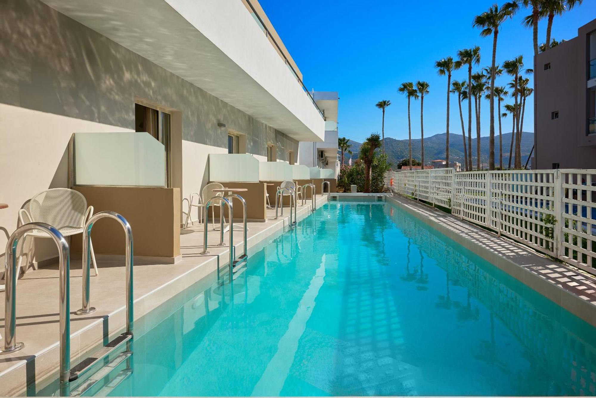 Malia Bay Beach Hotel & Bungalows Exterior photo