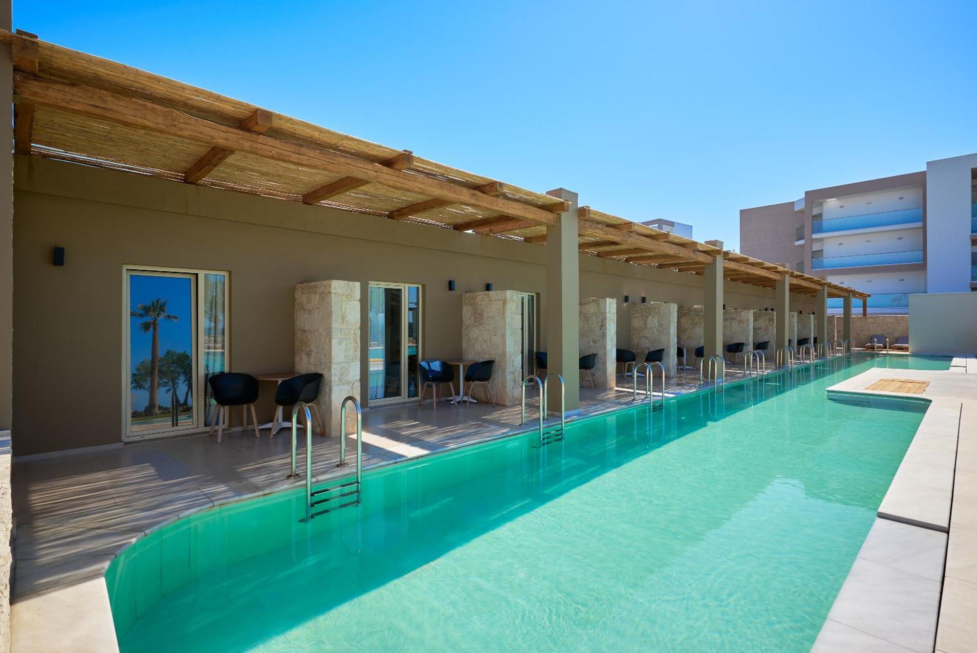 Malia Bay Beach Hotel & Bungalows Exterior photo
