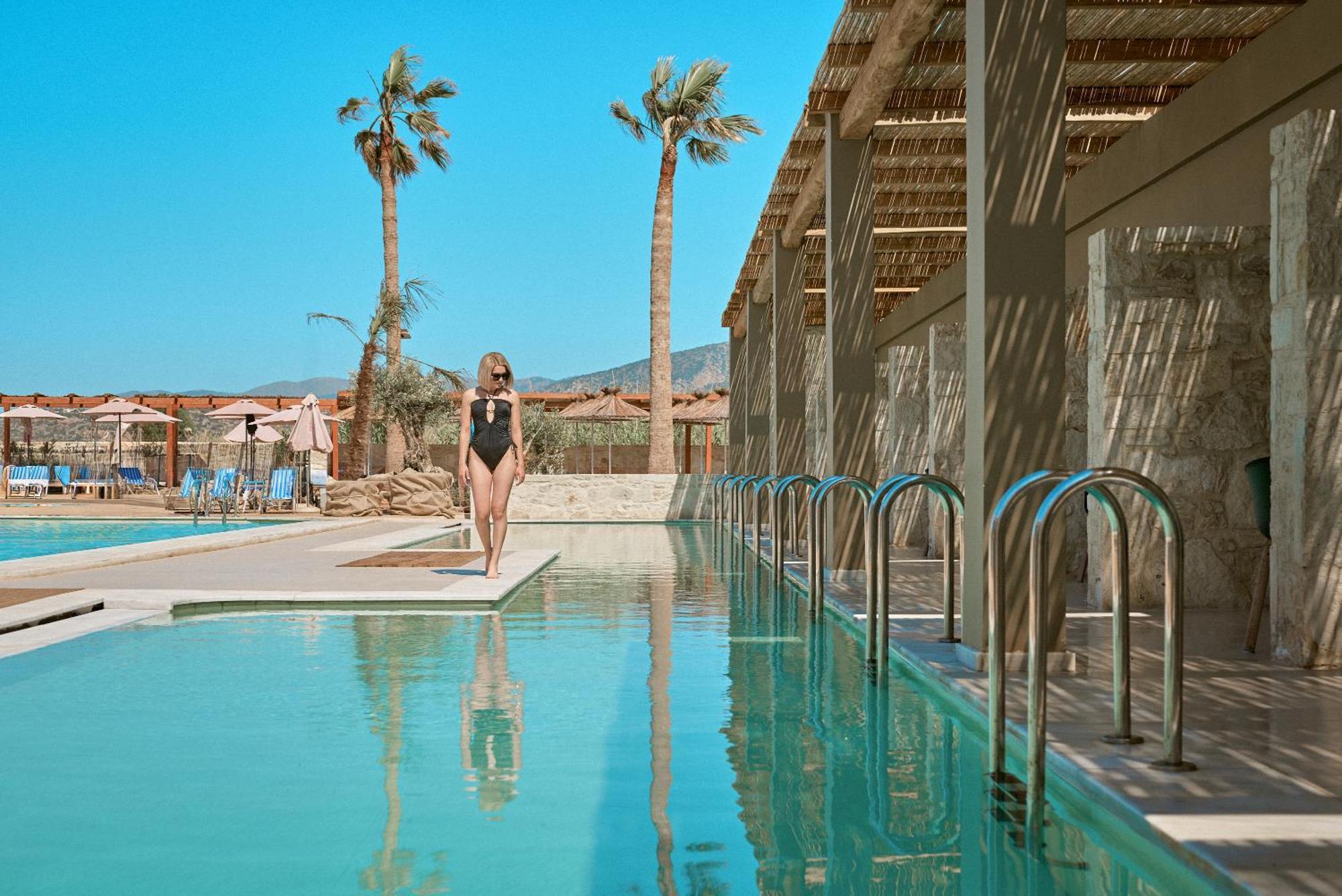Malia Bay Beach Hotel & Bungalows Exterior photo