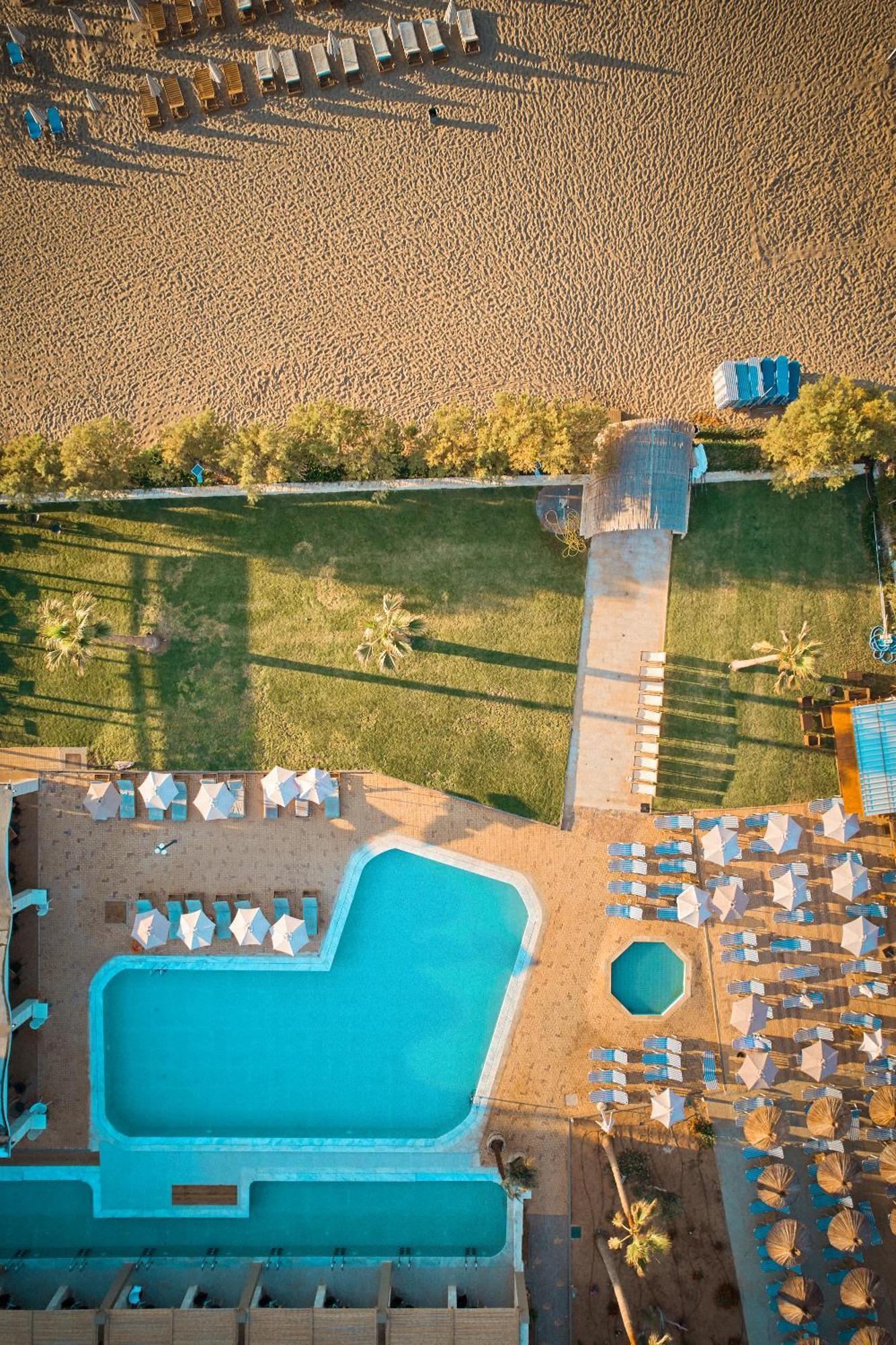 Malia Bay Beach Hotel & Bungalows Exterior photo