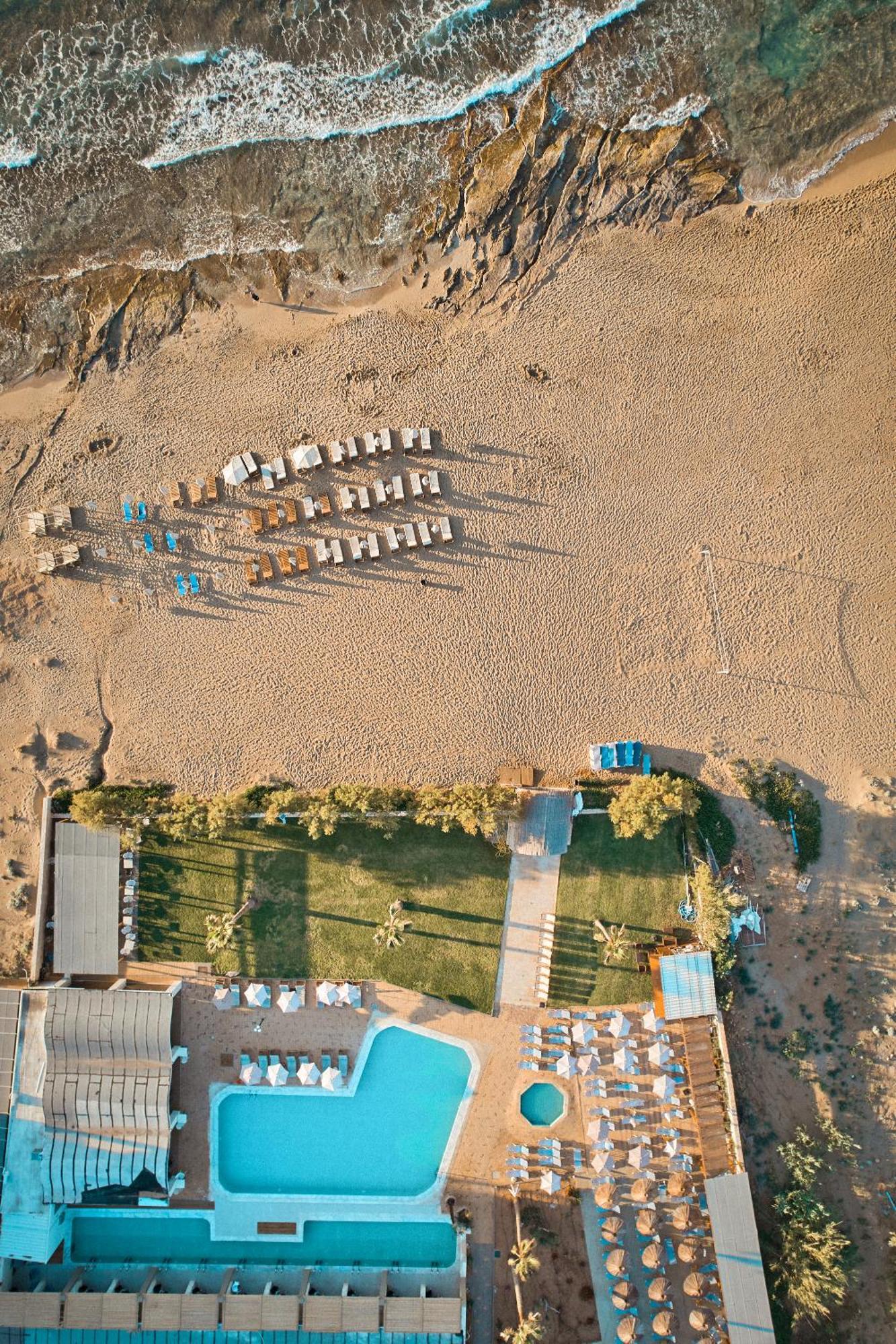 Malia Bay Beach Hotel & Bungalows Exterior photo